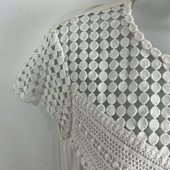 Diane Von Furstenberg Viscose-Blend Sleeveless White Blouse - Picture 5 of 10